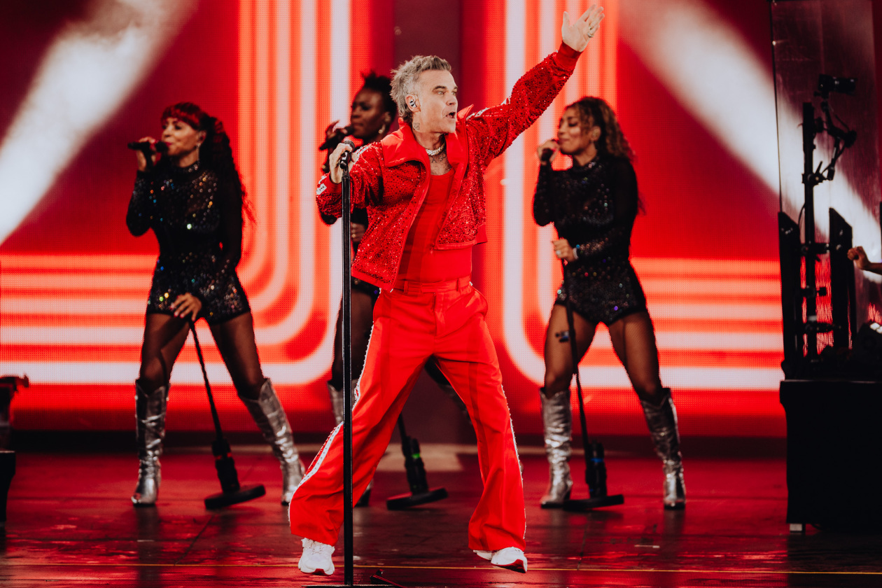 Robbie Williams – Robbie Williams.