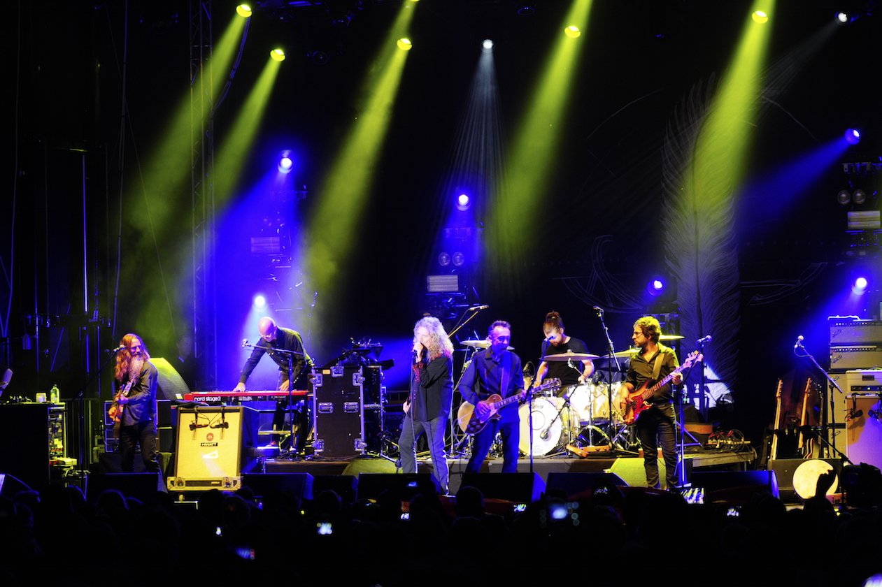 Robert Plant – Außerdem "Dazed And Confused", "Baby I'm Gonna Leave You" und "Going To California". 