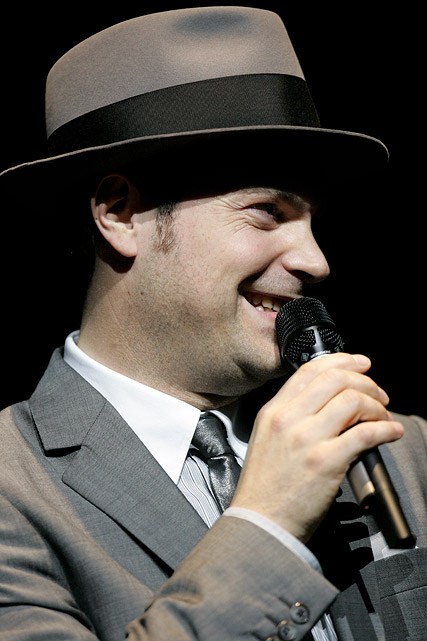 Roger Cicero und seine Bigband in der Kölnarena. – 