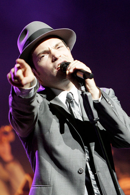 Roger Cicero und seine Bigband in der Kölnarena. – 