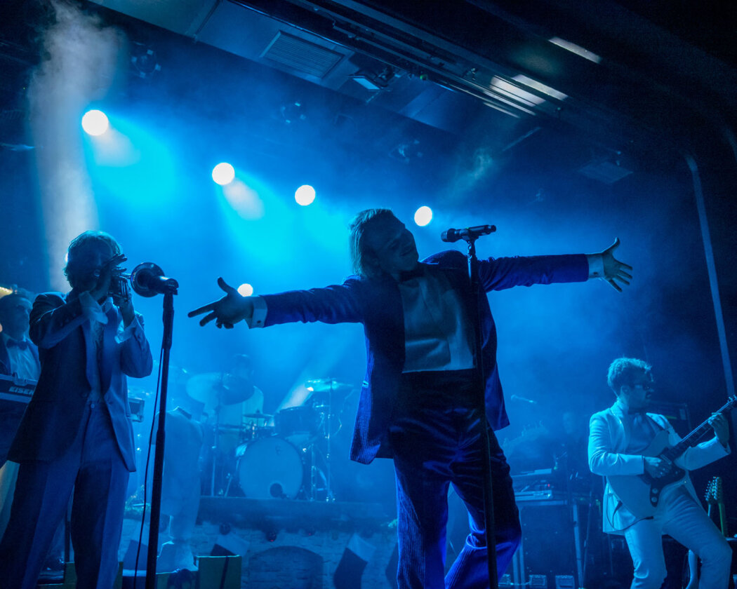 Roy Bianco Und Die Abbrunzati Boys – Die Weihnachtstour von Roy Bianco &amp; Die Abbrunzati Boys. Support: Pizza mit Die Oper. – Roy Bianco & Die Abbrunzati Boys.