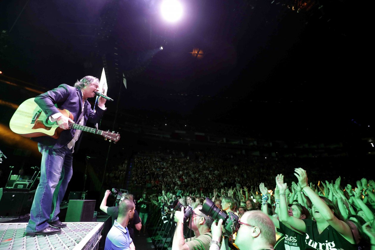Auf Abschiedstour in Deutschland. – Runrig.