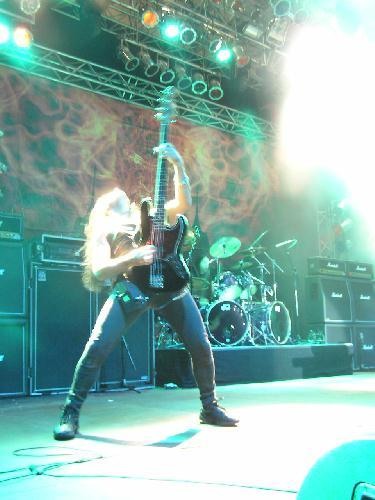Savatage – Auch wenn Jon Oliva als Sänger/Komponist immer noch groß ist, so sollte er vielleicht weniger saufen. – 