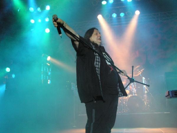 Savatage – Auch wenn Jon Oliva als Sänger/Komponist immer noch groß ist, so sollte er vielleicht weniger saufen. – 