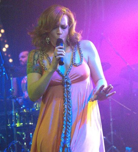 Scissor Sisters – Im prächtigen Palais Ferstl gaben die Schwestern alles. – 