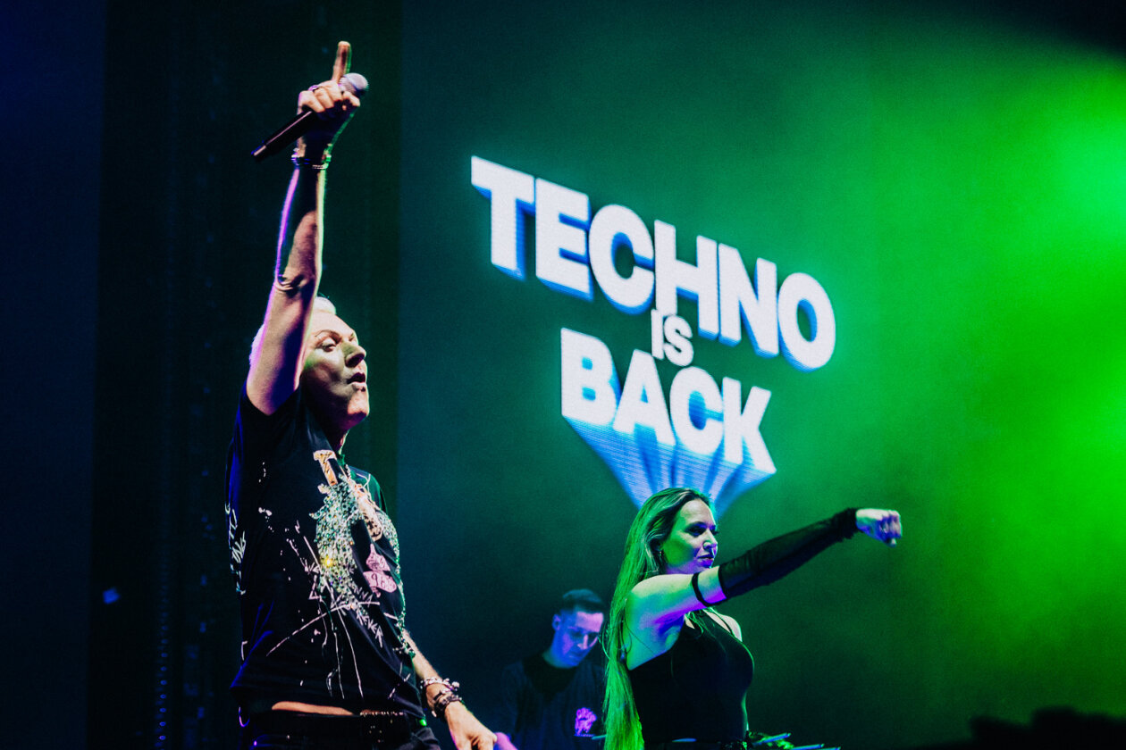Techno is back: H. P. Baxxter und Co. live. – Scooter.