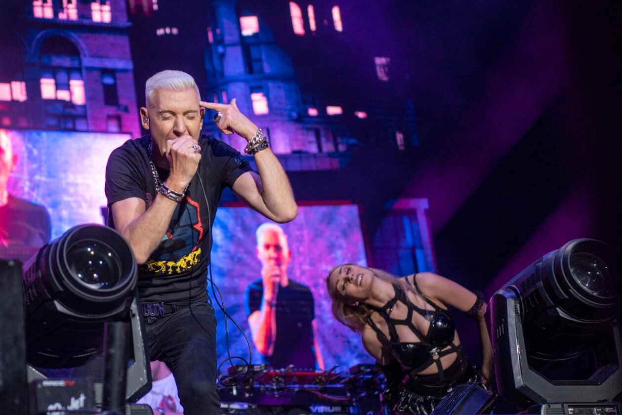 Hyper, Hyper! Heimliche Headliner am Samstag: HP Baxxter und Band. – Scooter.