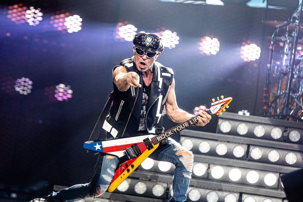 Scorpions – Scorpions.