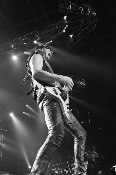 Die Scorpions 2010 auf Abschieds-Tour. – Rudolf Schenker
