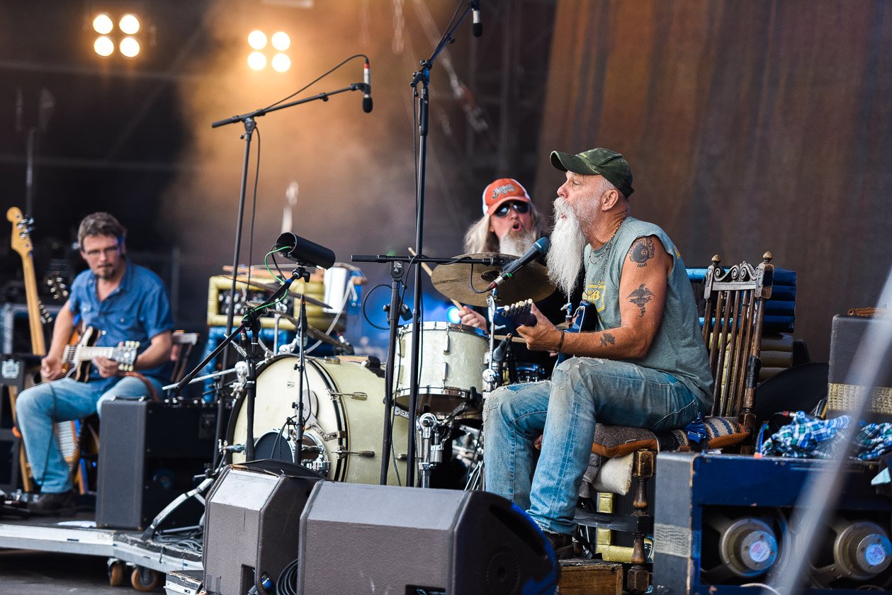 Der Obersympath und Fanliebling am Ring. – Seasick Steve.