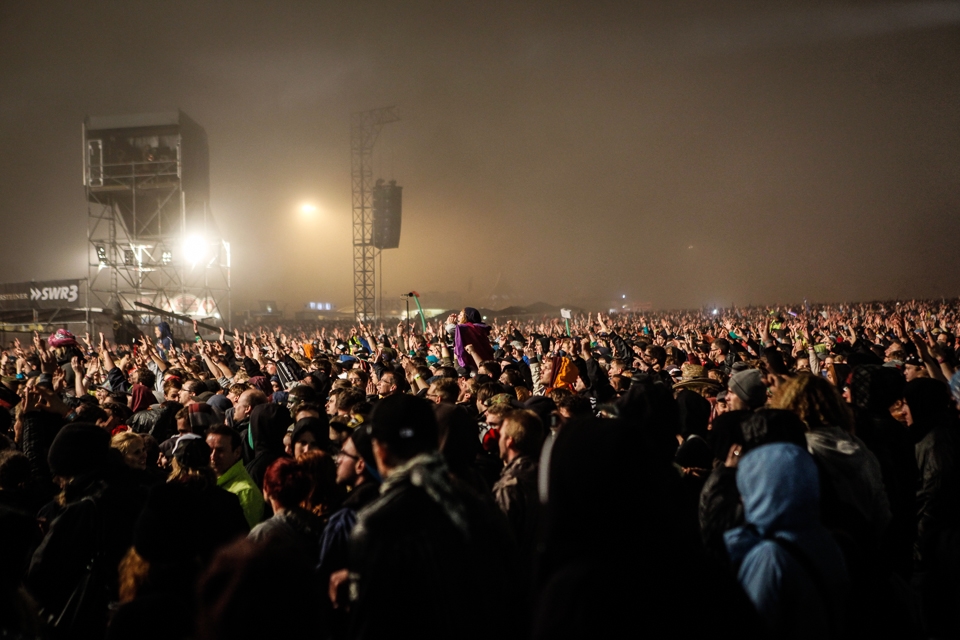Open Air-gestählt: die Hauptstädter. – Seeed-Fans.
