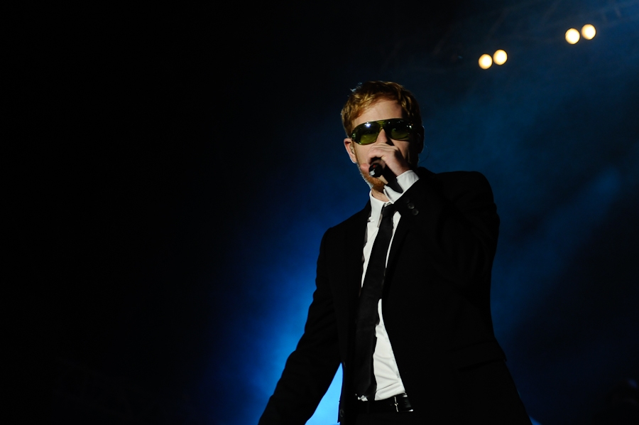 Seeed – Beim Dicken B scheint die Sonne immer - auch nachts. – Sir Peter Fox.