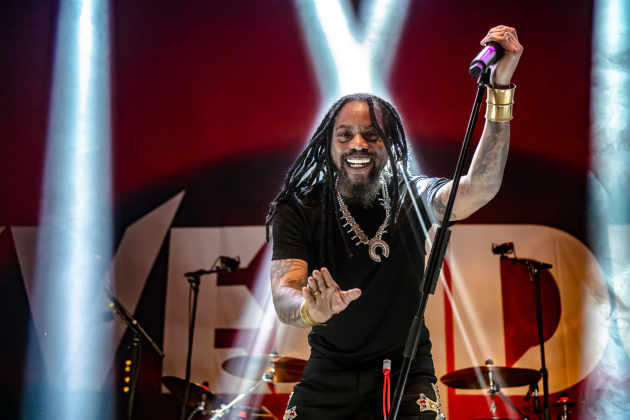 Im Tourtross mit Alter Bridge und Daughtry: die Hardrock/Metal-Truppe aus Atlanta. – Sevendust.