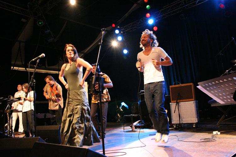 Shantel und das Bucovina Club Orkestar beim Zeltival in Karlsruhe. – 