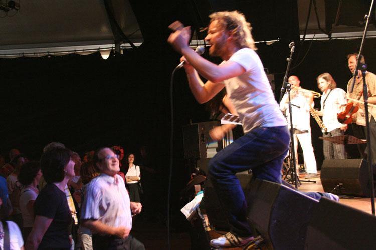 Shantel und das Bucovina Club Orkestar beim Zeltival in Karlsruhe. – 