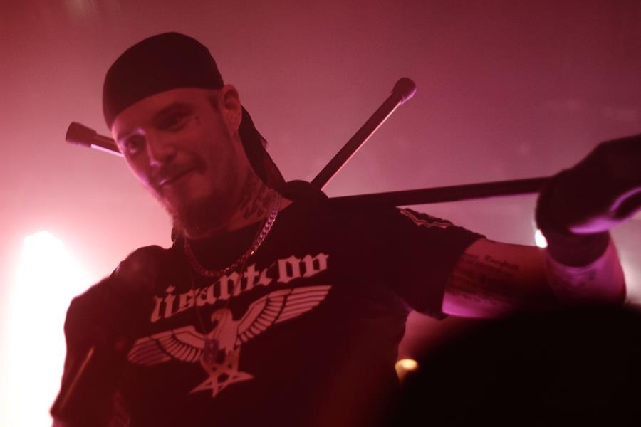 Shining (S) – Kvarforths verstörende One-Man-Liveshow. – Die erste Reihe ...