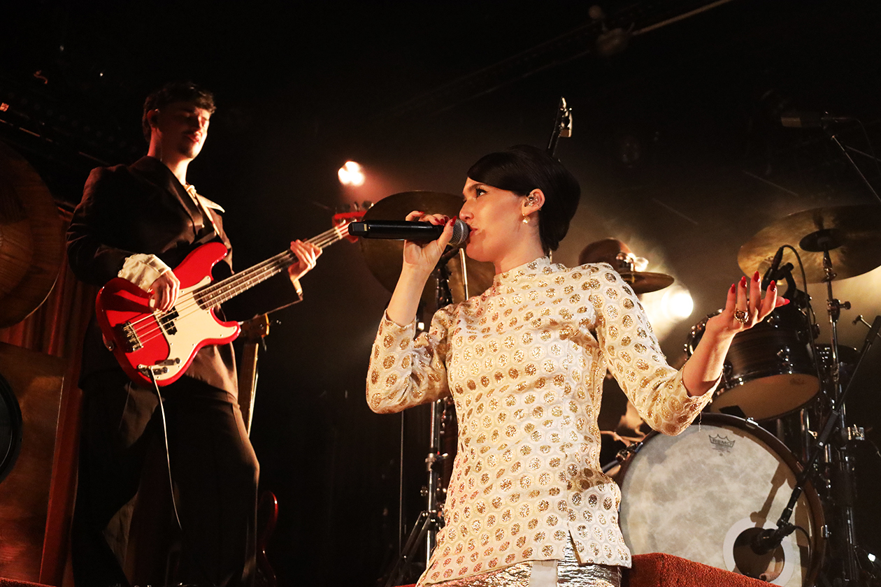 Die neue UK-Soul-Pop-Hoffnung begeistert beim einzigen Deutschland-Konzert. – Sienna Spiro.