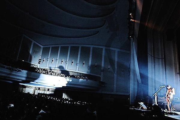 Sigur Rós – In der Lichtburg: zwischen Wahnsinn und Stille. – 