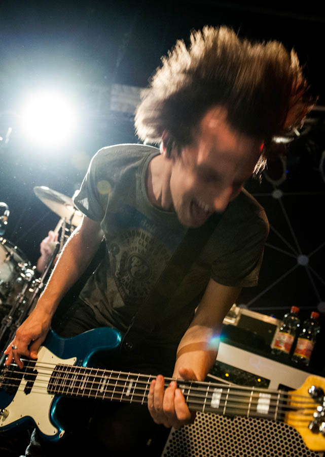 Als wäre es erst gestern gewesen: Silbermond kehren ins Underground zurück! – Am Bass: Johannes Stolle.