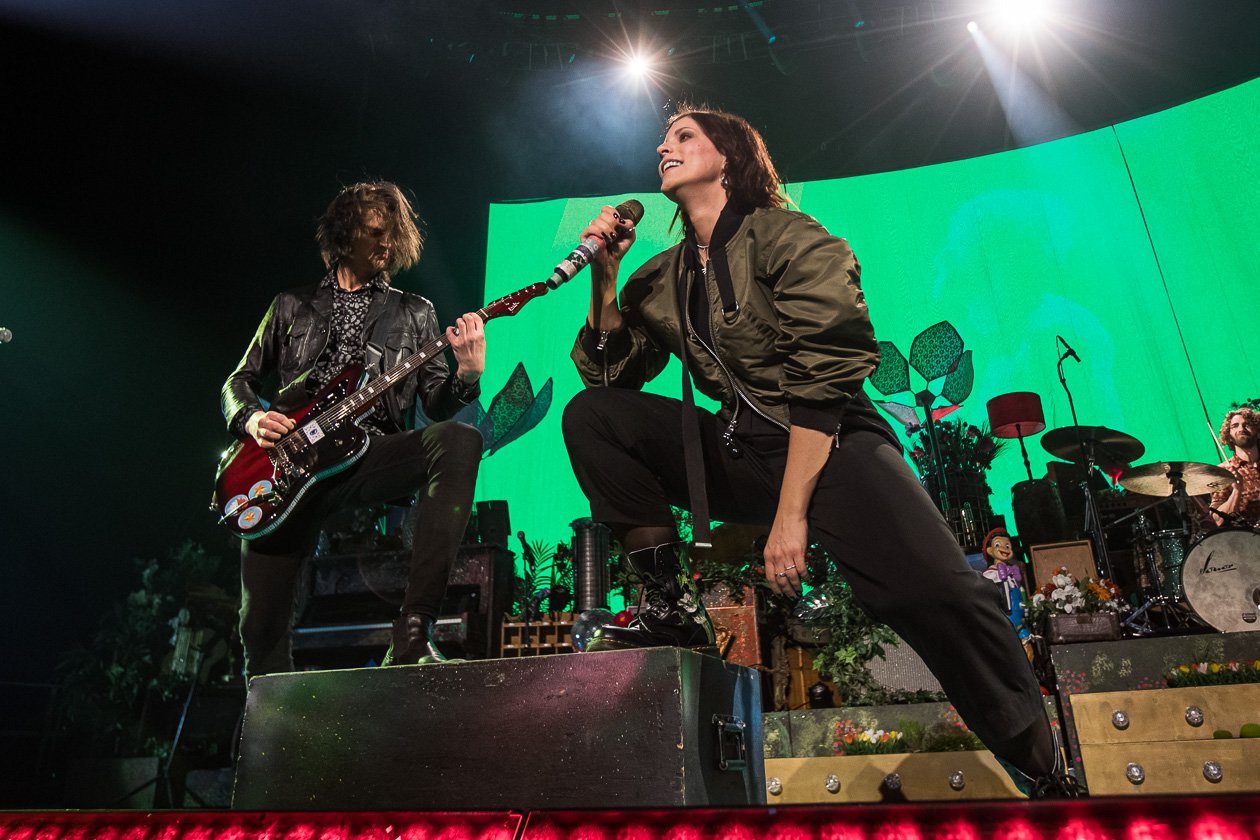 Auf "Schritte Live"-Tour 2020. – Silbermond.