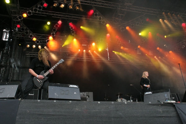 Sirenia – Auf der großen Bühne genauso zum Einschnarchen, wie in nem kleinen Club. – 
