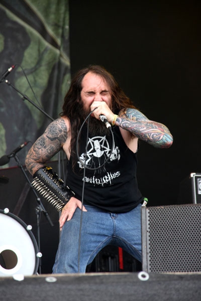 Skeletonwitch – Explodieren förmlich vor Energie – Chance Garnette
