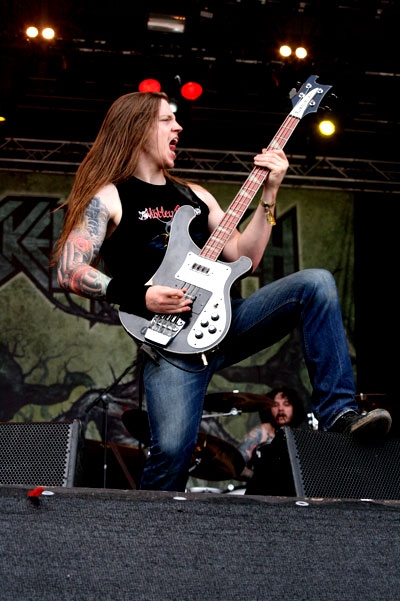 Skeletonwitch – Explodieren förmlich vor Energie – Evan Linger