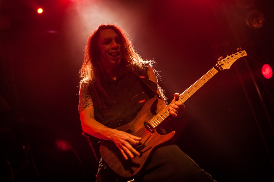 Die Truppe aus New Jersey in der Essigfabrik. – Skid Row.