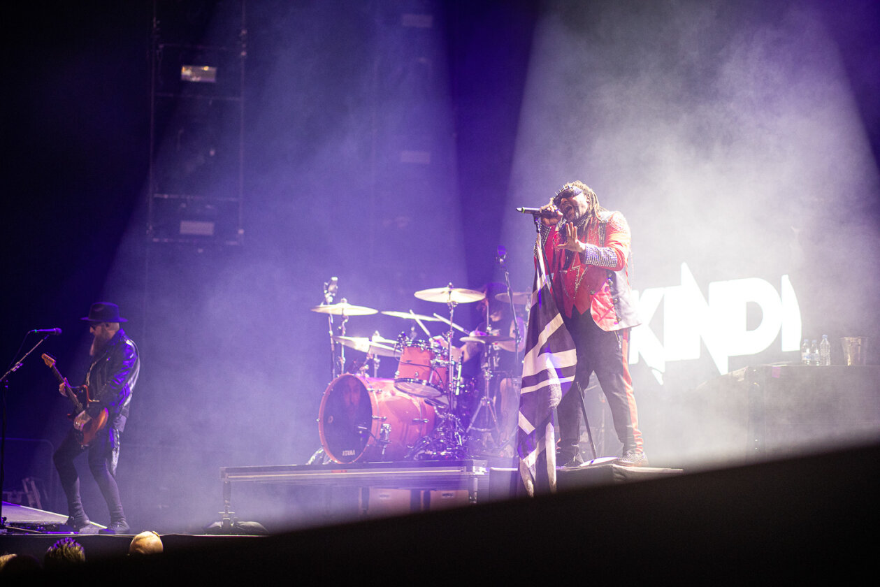 Die Reggae-Metal-Veteranen im Vorprogramm von Volbeat. – Skindred.