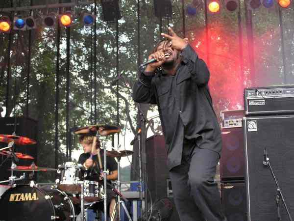 Hatten sichtlich Spaß: Skindred. – 