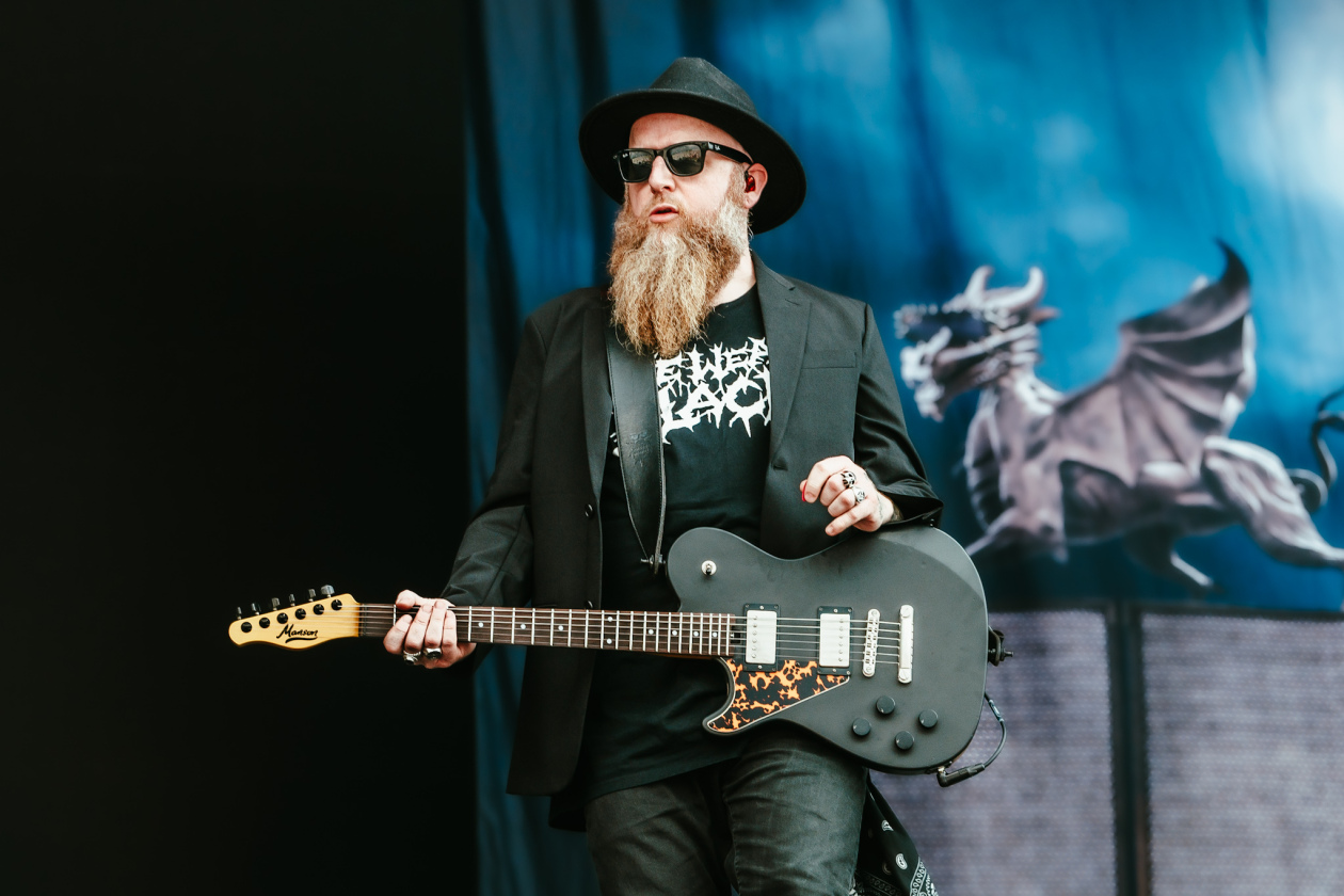 Bereits vor einem Jahrzehnt beim Doppelfestival zu Gast: die Alt-Metal-veteranen aus Wales. – Skindred.