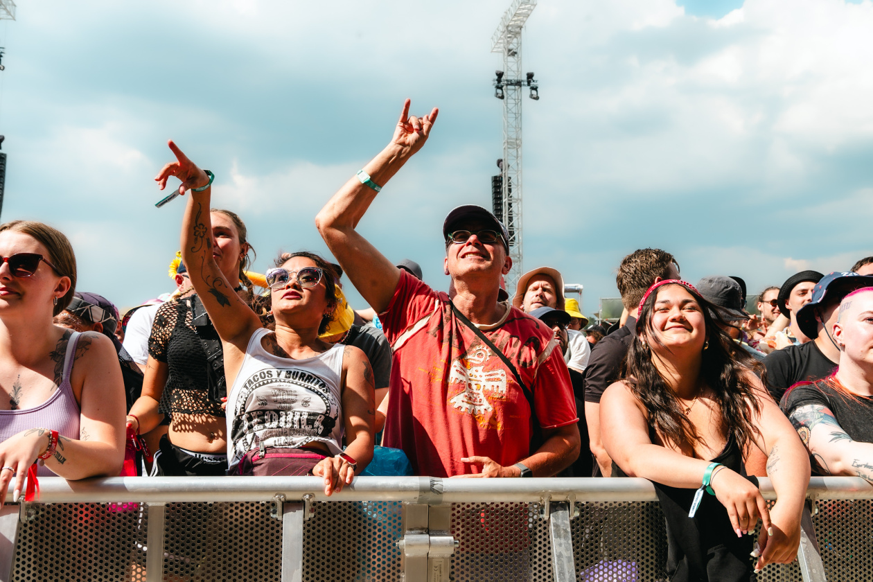 Bereits vor einem Jahrzehnt beim Doppelfestival zu Gast: die Alt-Metal-veteranen aus Wales. – Skindred-Fans.