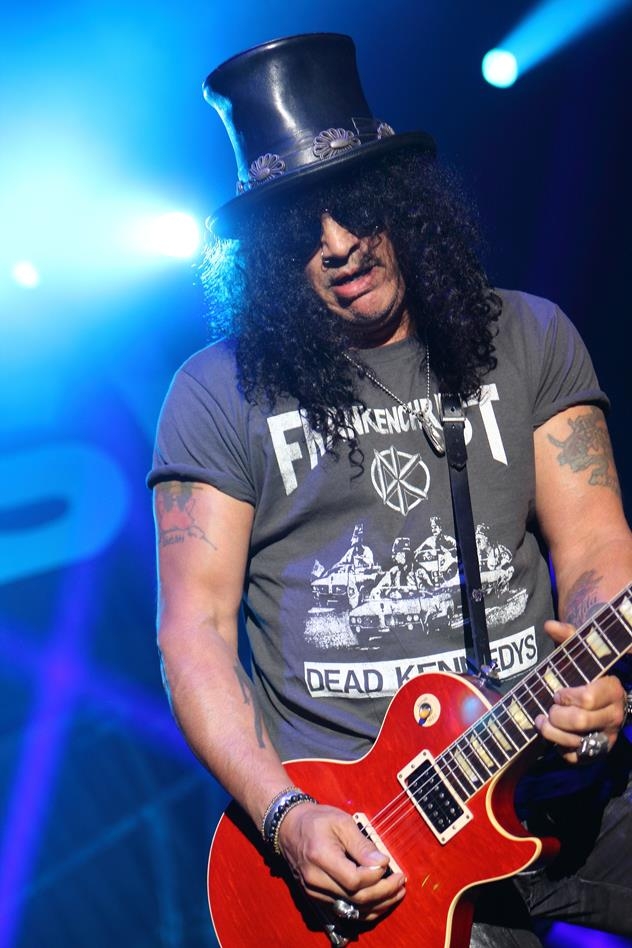 World On Fire: Slash, Myles Kennedy und die Conspirators. – Und natürlich Soli.