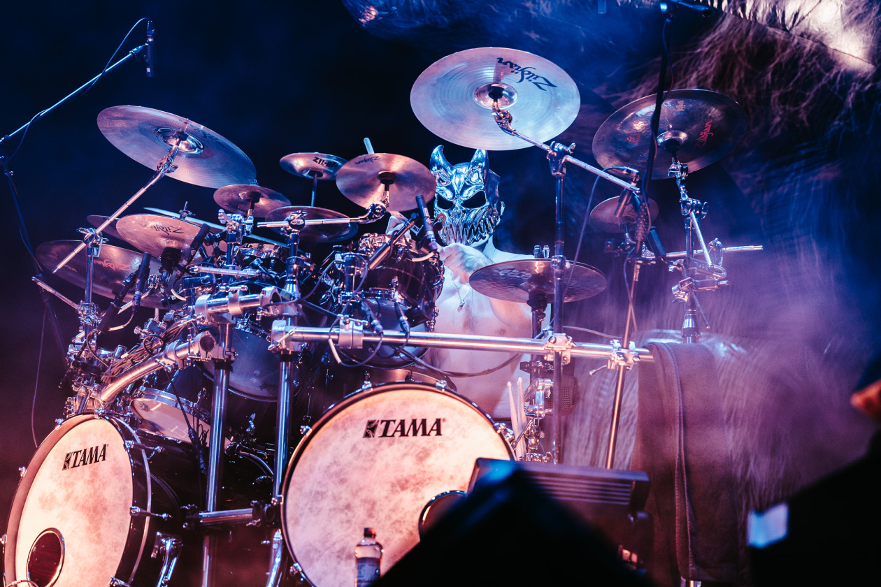 Moshpit-Alarm: die Deathcore-Truppe auf  "The Grizzly Winter"-Tour. – Slaughter To Prevail.