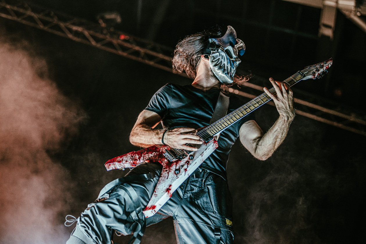 Moshpit-Alarm: die Deathcore-Truppe auf  "The Grizzly Winter"-Tour. – Slaughter To Prevail.