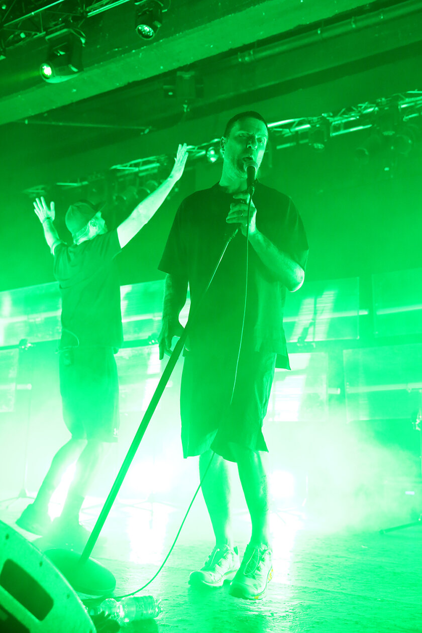Kommen die Kings of Motz in deine Stadt, rappelt es in der Bude! – Sleaford Mods.