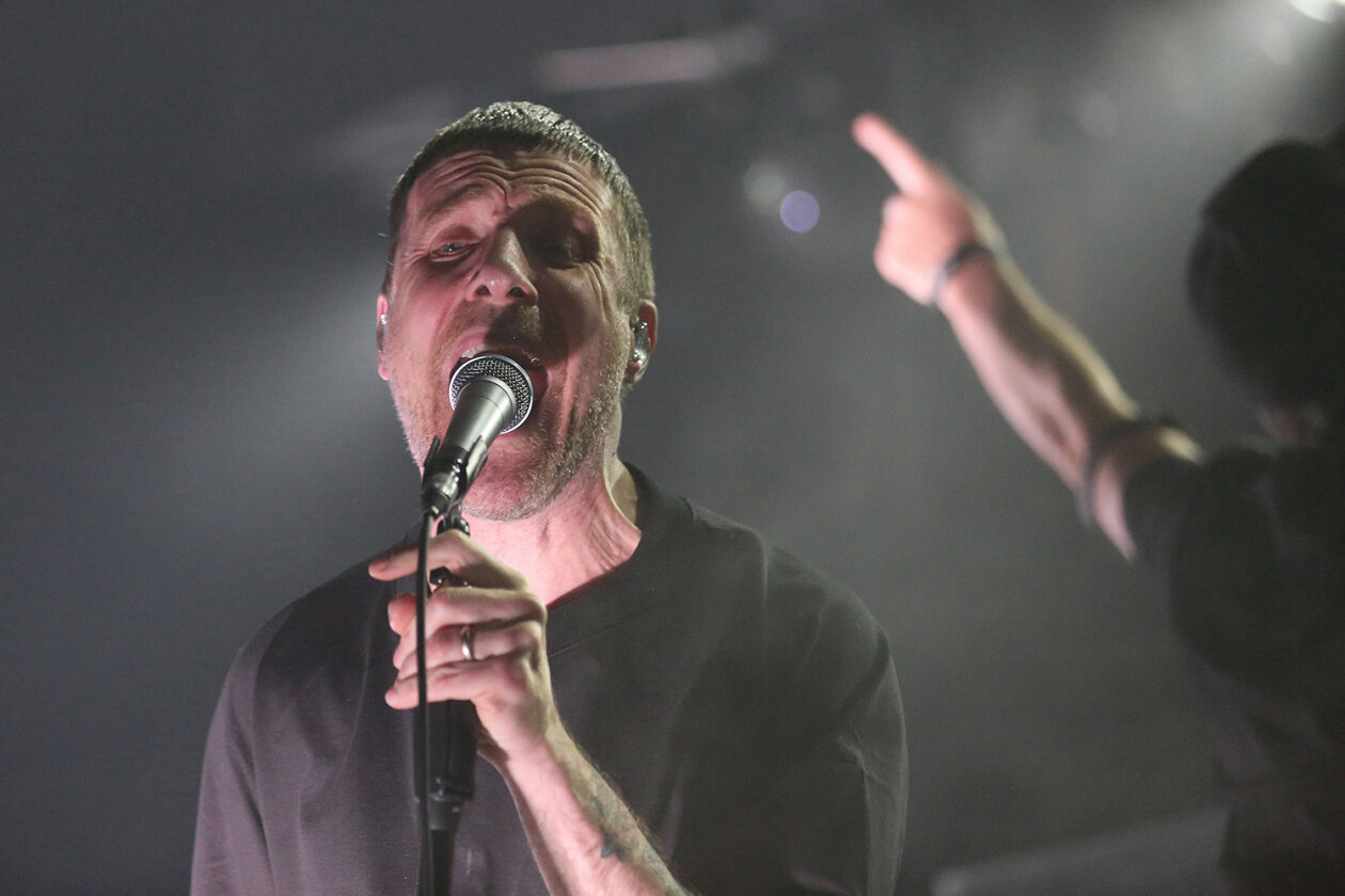 Kommen die Kings of Motz in deine Stadt, rappelt es in der Bude! – Sleaford Mods.