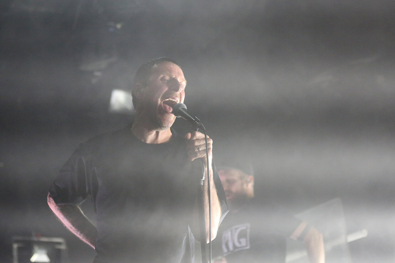 Kommen die Kings of Motz in deine Stadt, rappelt es in der Bude! – Sleaford Mods.