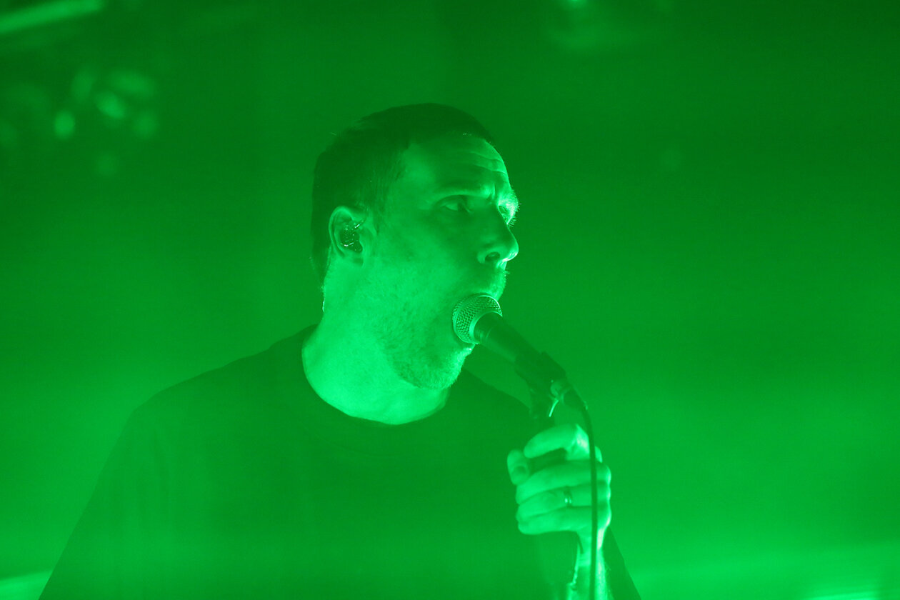 Kommen die Kings of Motz in deine Stadt, rappelt es in der Bude! – Sleaford Mods.