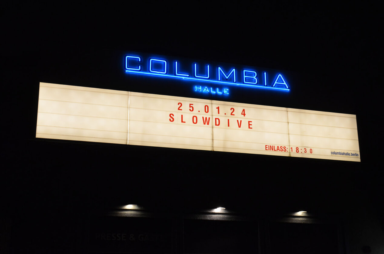 Slowdive – Slowdive.