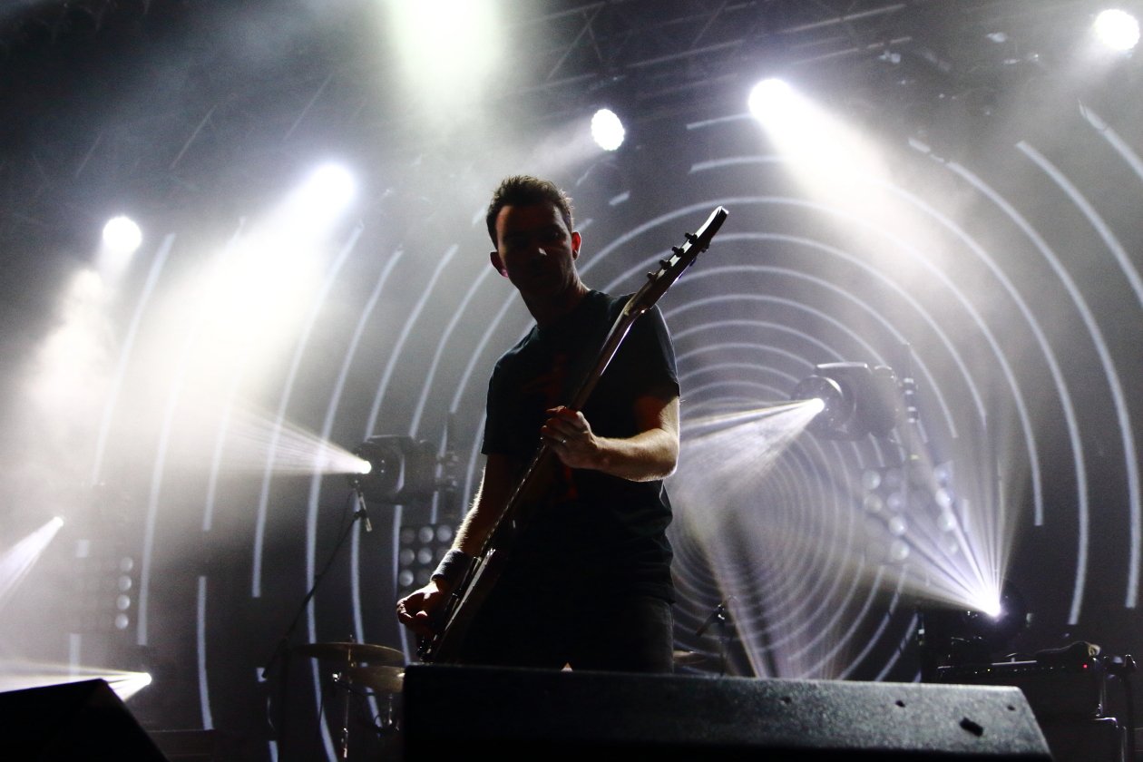 Ausverkaufte Show der Shoegaze-Pioniere am Tag der Deutschen Einheit. – Slowdive