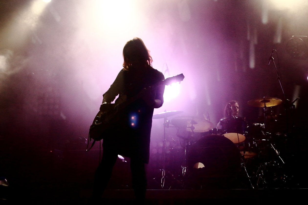 Ausverkaufte Show der Shoegaze-Pioniere am Tag der Deutschen Einheit. – Slowdive