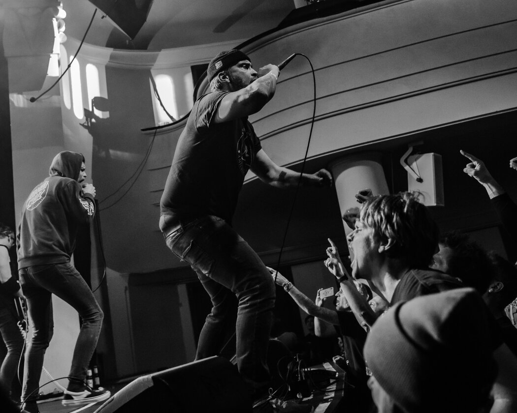 Weihnachts-Pogo mit der Kieler Punk'n'Roll-Dampframme. – Smoke Blow.