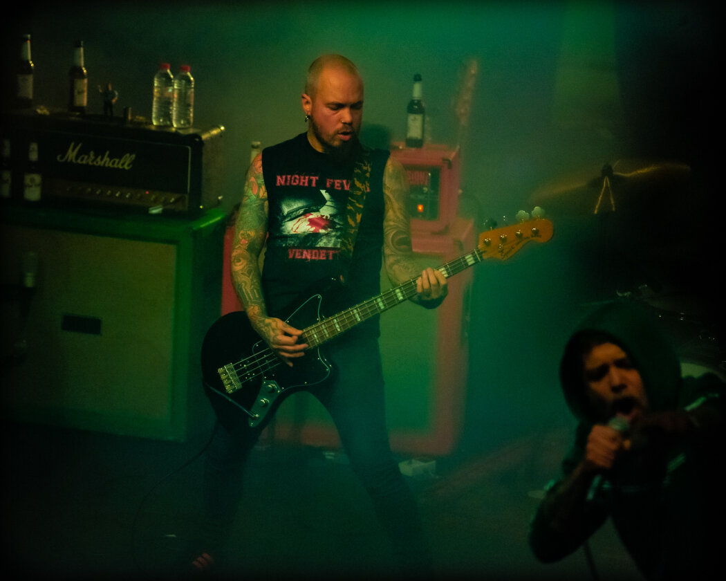 Weihnachts-Pogo mit der Kieler Punk'n'Roll-Dampframme. – Smoke Blow.