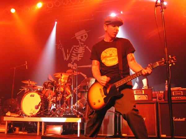 Social Distortion – Mike Ness und seine Jungs gehören noch lange nicht zum alten Eisen. – 