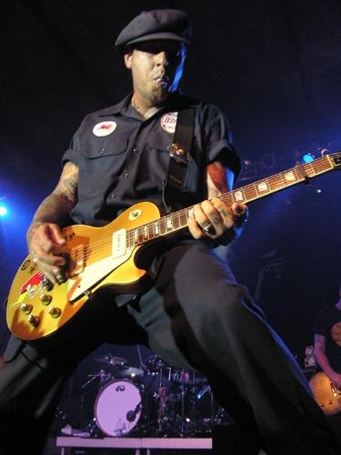 Social Distortion – Mike Ness und seine Jungs gehören noch lange nicht zum alten Eisen. – 