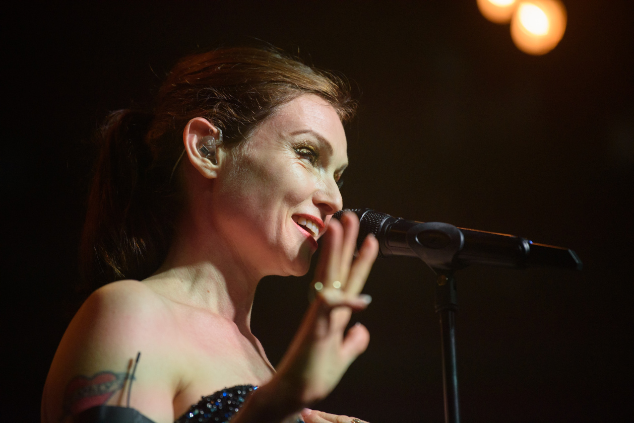 Sophie Ellis-Bextor – Sophie Ellis-Bextor.