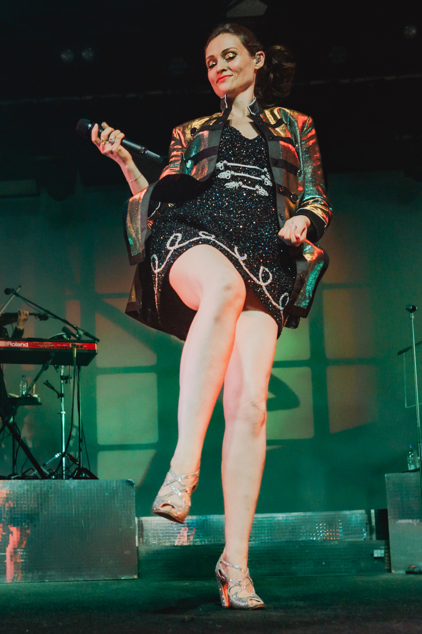Sophie Ellis-Bextor – Sophie Ellis-Bextor.