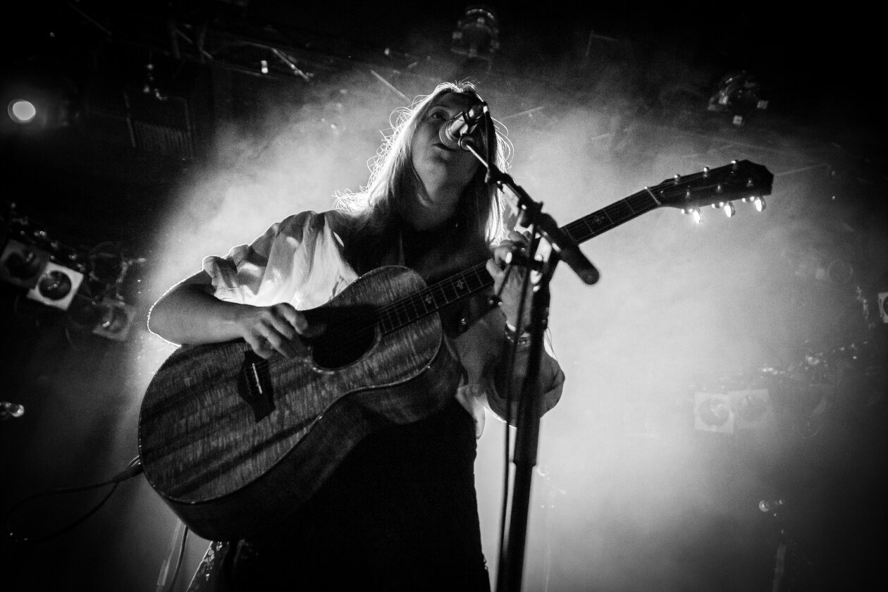 Halluzinationen in der Hauptstadt. – Sophie Hunger in Berlin.