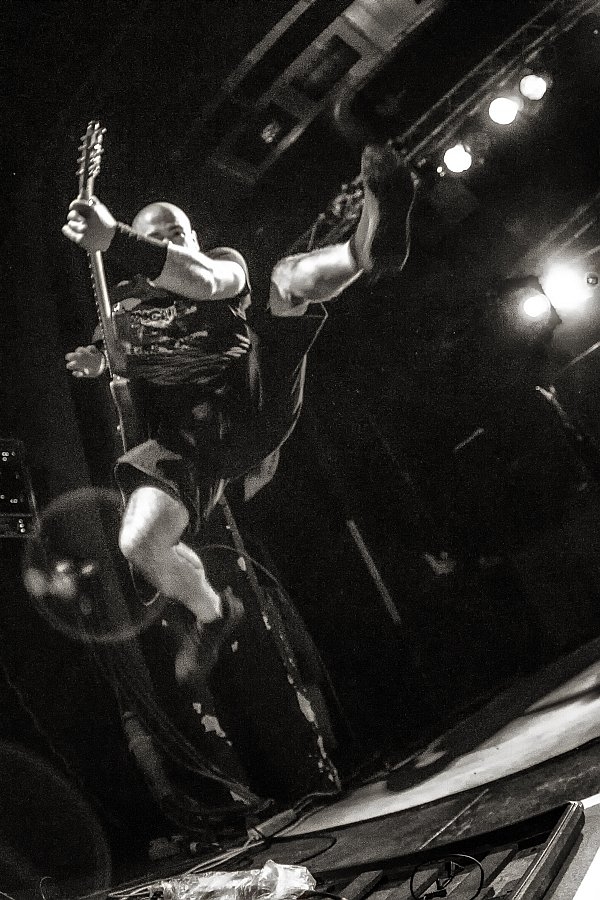 Heavy Thrash-Dreier im C-Club. – Soulfly.